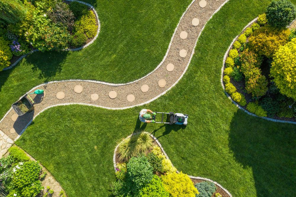 Entretien de jardins à La Clayette 